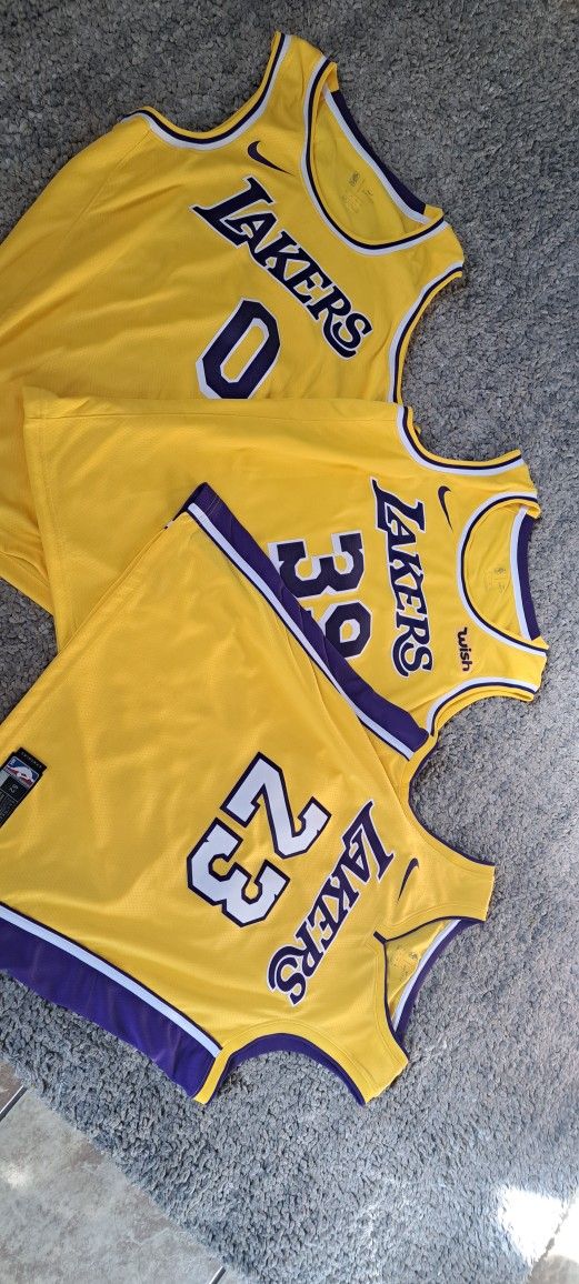 LAKERS