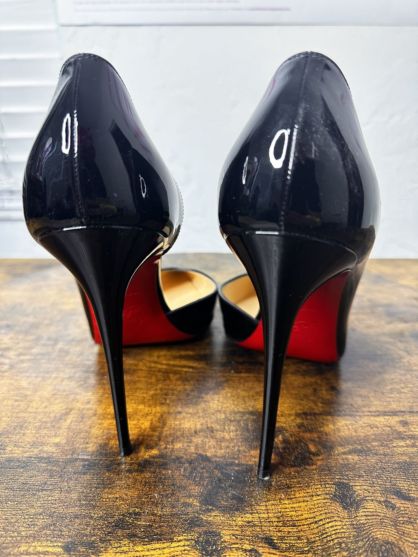 Louboutin Iriza Size 43 100mm