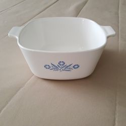 Corning Ware. Cornflower.. Vintage. P-1 3/4-B.
