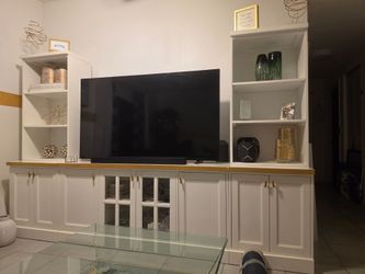White and gold wall unit