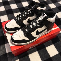 NIKE DUNK HI RETRO Size 10.5  (Style #: 001399 105)