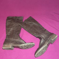 Women’s Brown Boots Size 7