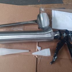 mortar grout caulking gun