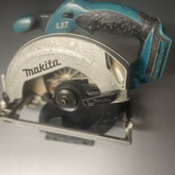 Makita XSS02ZR 18V Cordless Circular Saw (Tool Only)