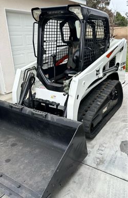 Bobcat T450 Compact Tract Loader