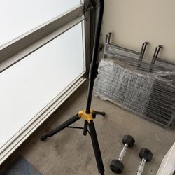 Hercules Guitar Stand