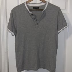 Banana Republic V Neck Shirt