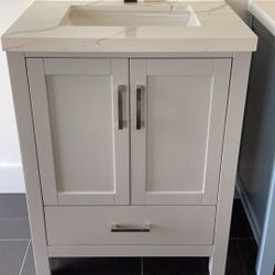 28” Bathroom Vanity Cabinet Solid Wood Quartz Top Ready For Pick Up 