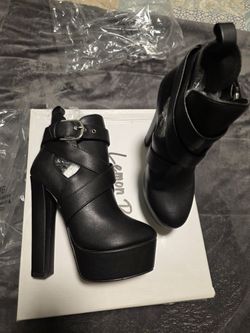 New High Heels Booties Size 6