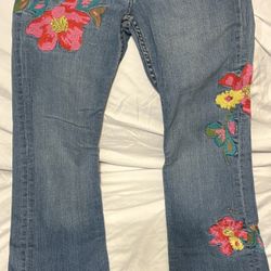 Bcbg Max‘s Azaria Embroidered Flower Boot Cut Jeans