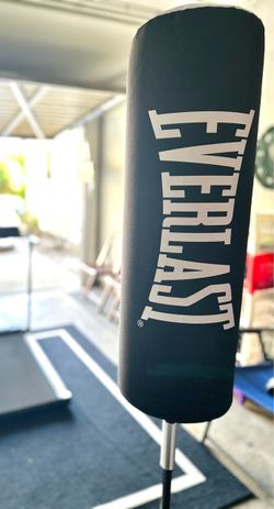 Everlast Core Freestanding Heavy Bag