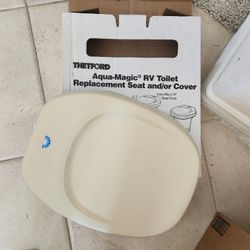 Thetford Aqua Magic Toilet Seat New In Box. 