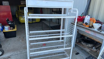 White Metal Wire Shelf Display Rack