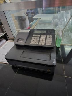 Bakery displays, sinks, counters