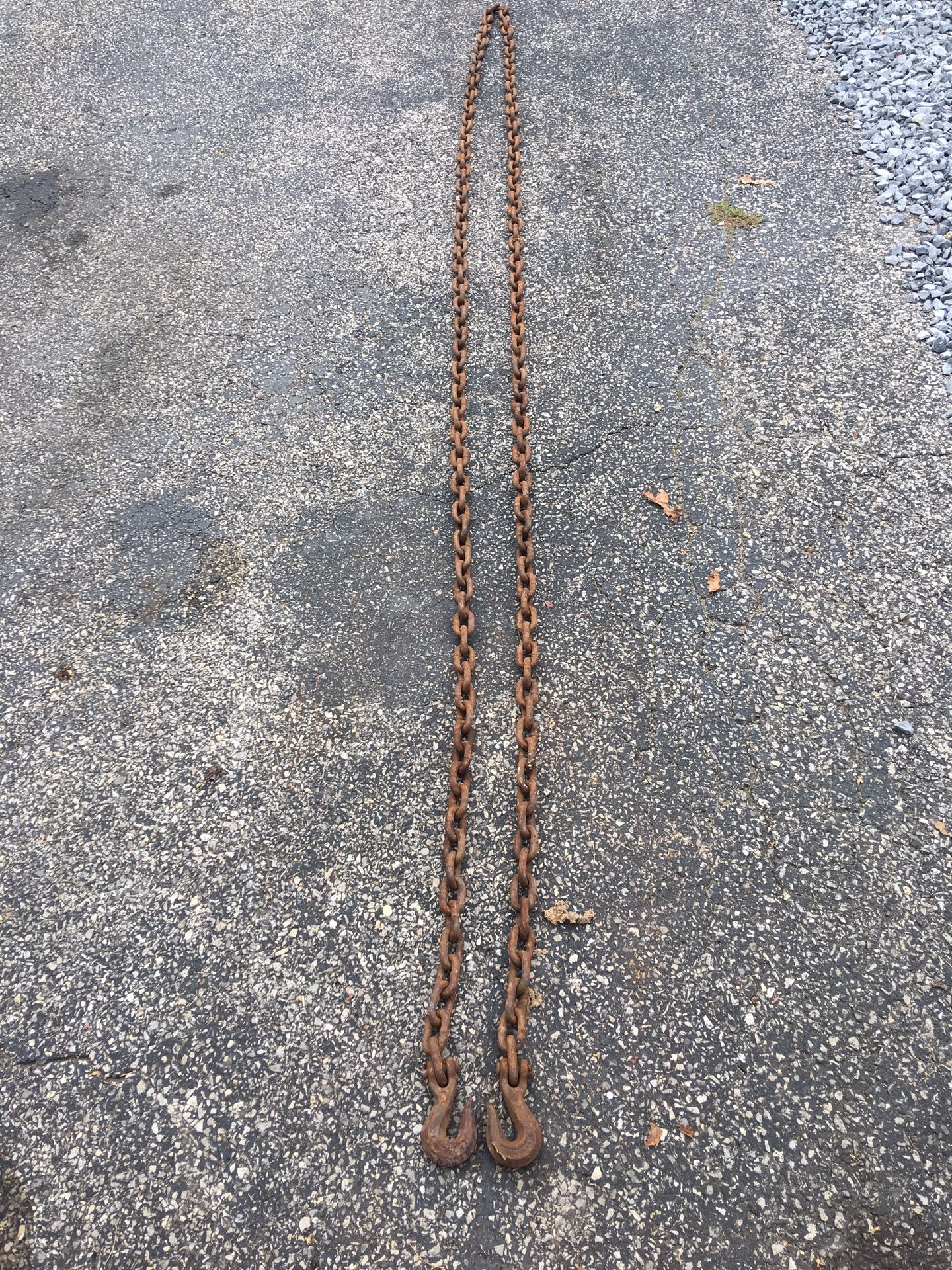 20 Foot heavy duty chain with hooks