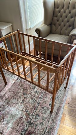 Antique bassinet