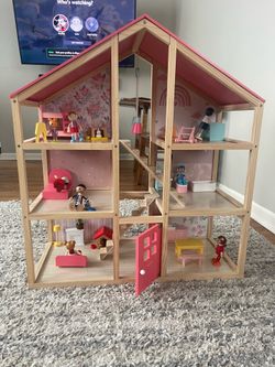 Dollhouse with Wooden Family & Furniture