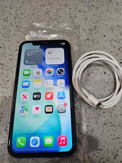 Apple Iphone 11 128GB UNLOCKED-Black