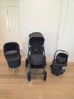 UPPAbaby VISTA V2 Travel System + ARIA Car Seat + Bassinet