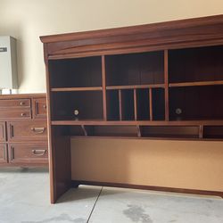 Dresser & Hutch