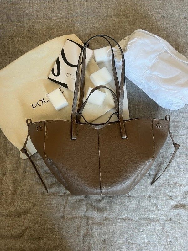 Elegant Camel-Textured Leather Tote Bag – Timeless & Versatile (Brown, NWT w/ Original Box)