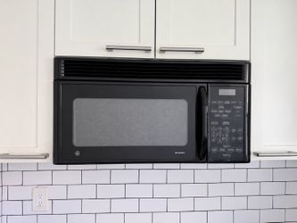 GE Spacemaker Eterna Series Microwave