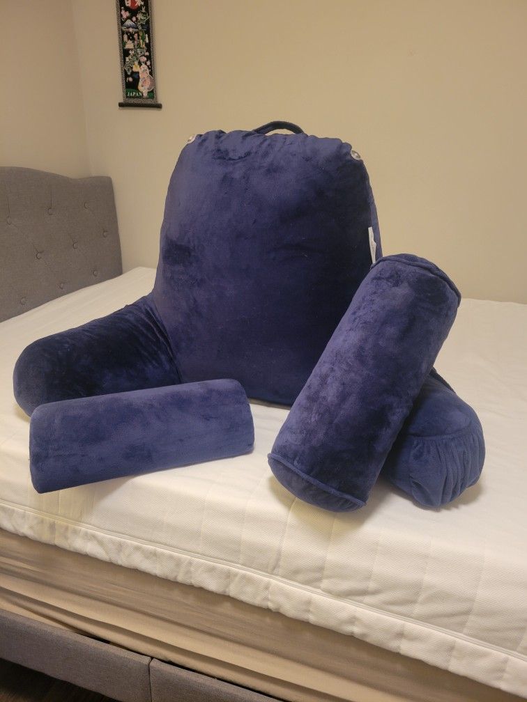 Reading Pillow 