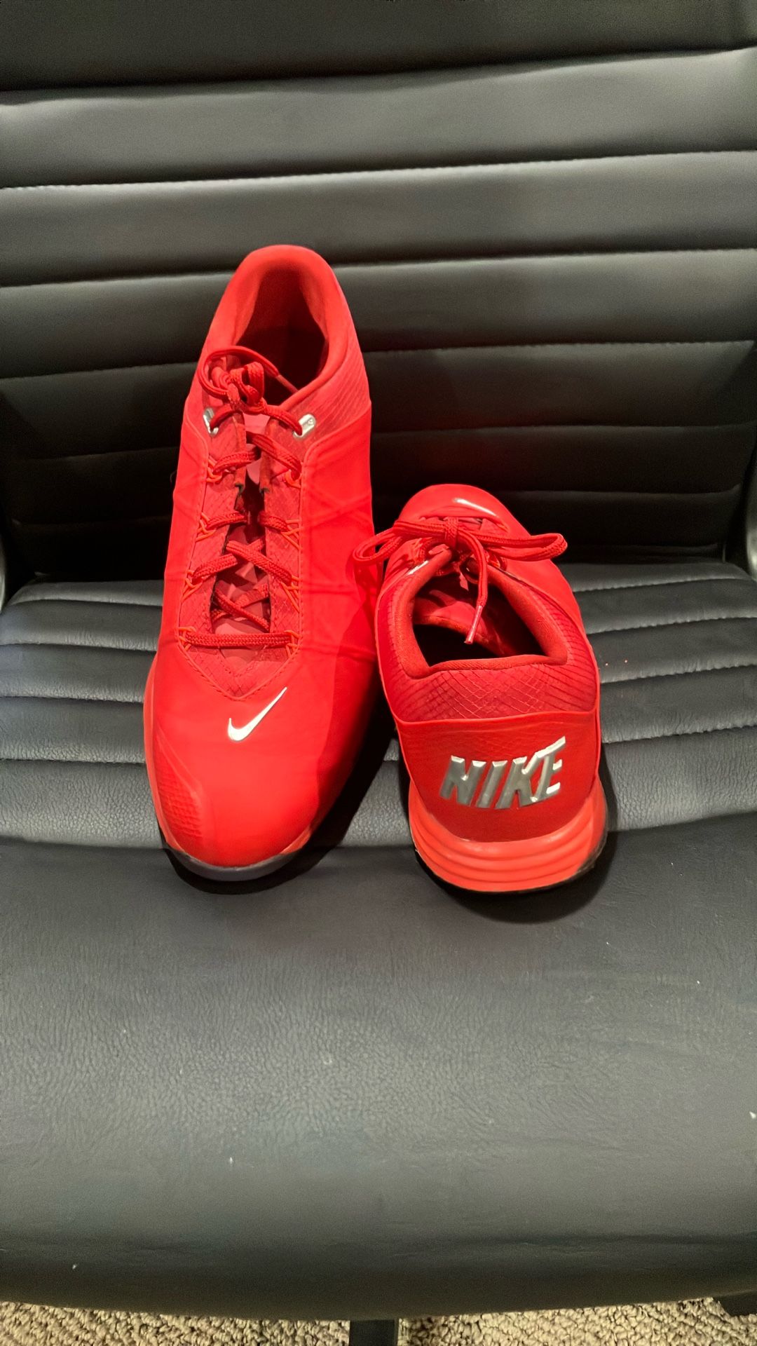 MENS NIKE 11.5 GOLF SHOE