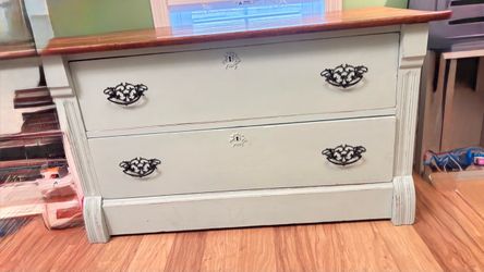Two drawer dresser/chest