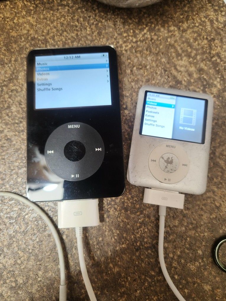 Ipod Classic 30gb 5th Gen And Ipod Nano 4gb 3rd Gen