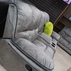 *Summer Sale Event*---Barcelona Mature Gray Fabric Reclining 3 Piece Sets---Delivery And Easy Financing Available👏