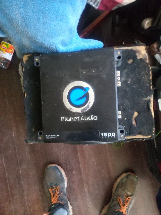 Planet Audio