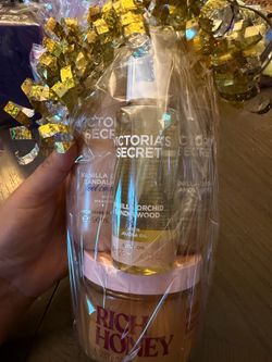 Mother’s Day Victorias Secret set