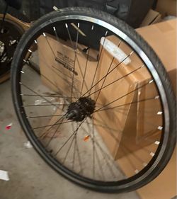 700c or 29in wheel and tire