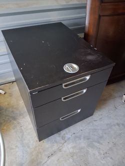 Cabinet with wheels