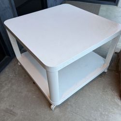 End Table? Kids Table? Only $5