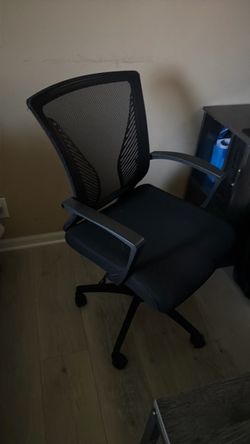 Ergonomic chair