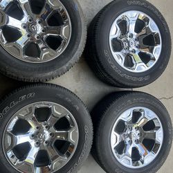 Chrome OEM ram 1500 tires with rims