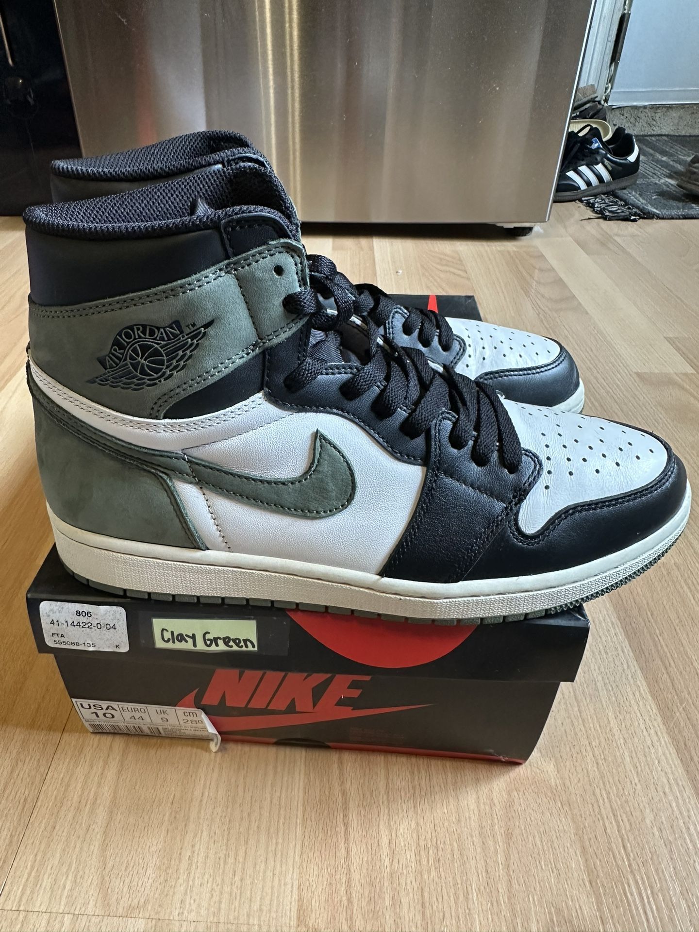 Air Jordan 1 “Clay Green” - Size 10
