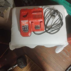 Milwaukee double charger