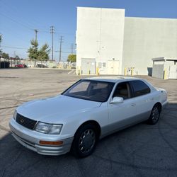 1995 Lexus LS 400