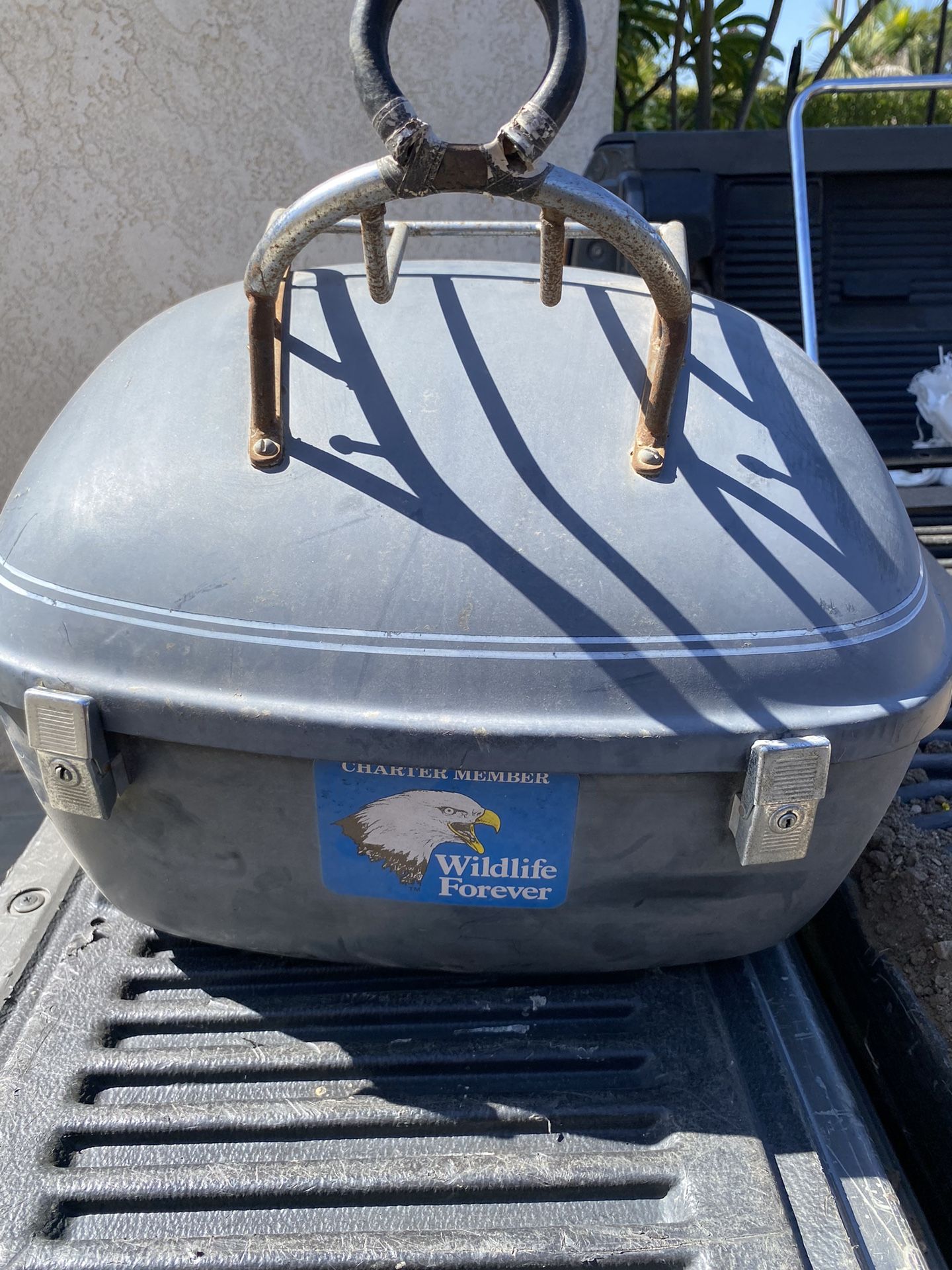 Motorcycle luggage case