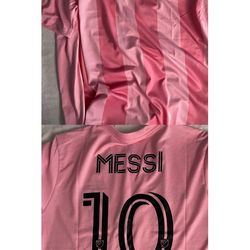 Brand new Messi jersey medium !