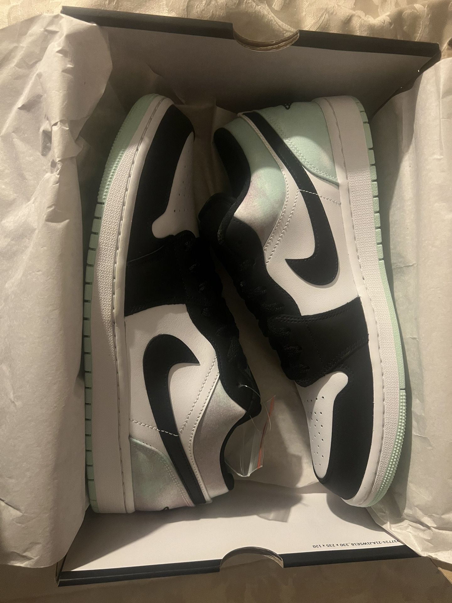 Jordan 1 Low