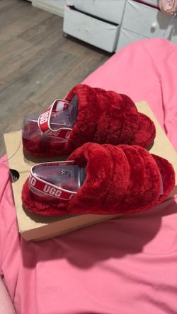 RED UGGS