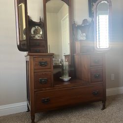 ANTIQUE VANITY MIRROR WITH DRAWERS
