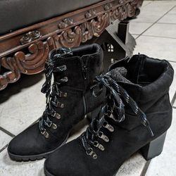 Kelly & Katie Black Booties, Size 9