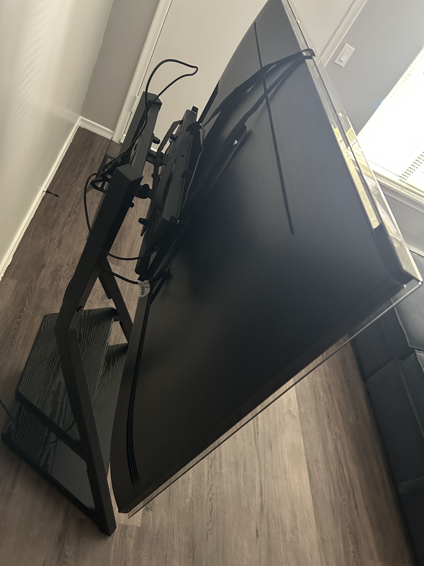 Samsung TV With Tv Stand