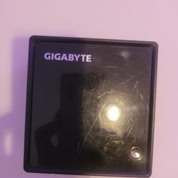  mini pc GIGABYTE BRIX GB-BXBT-2807 Black Mini-PC 