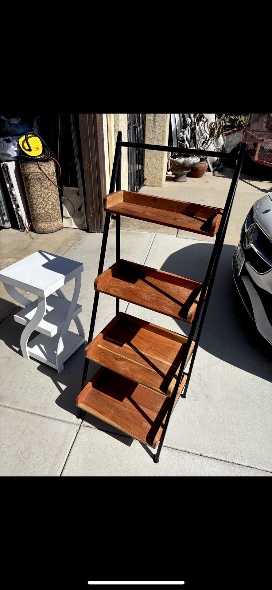 WOOD & IRON SHELF / END TABLE